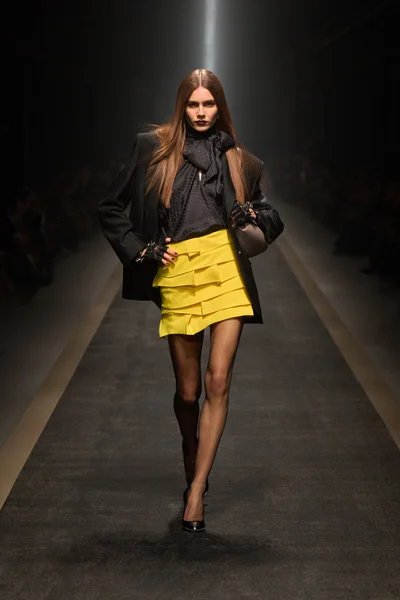 Look 24